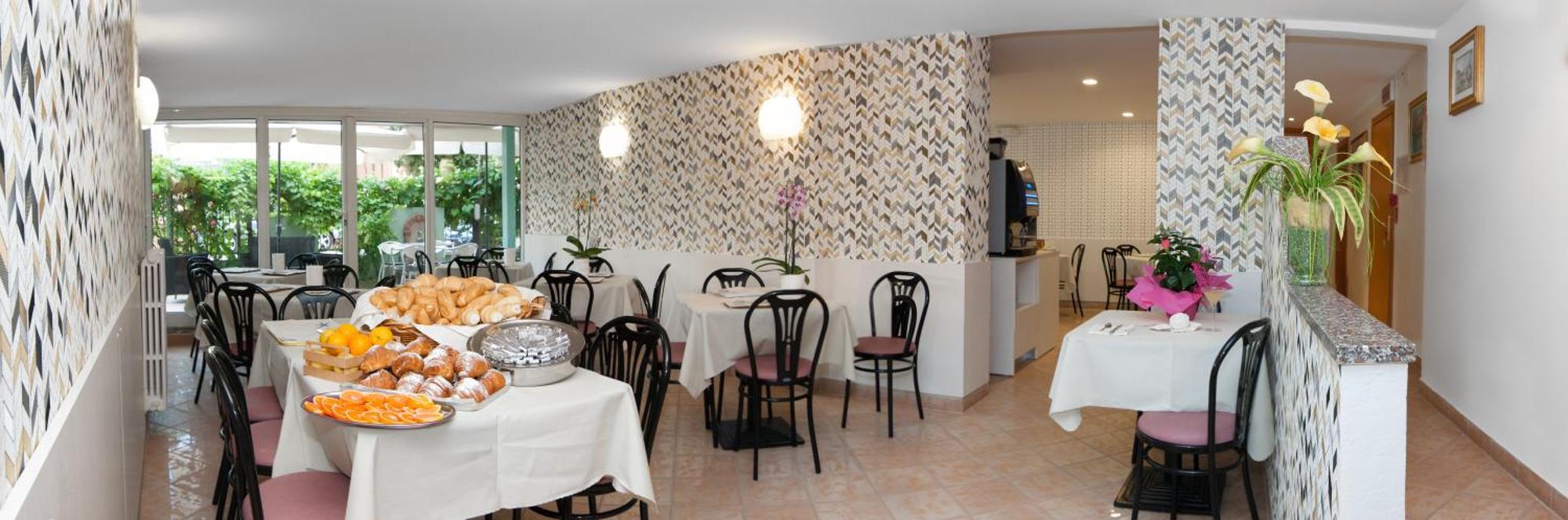 Hotel Letizia Rimini Kültér fotó