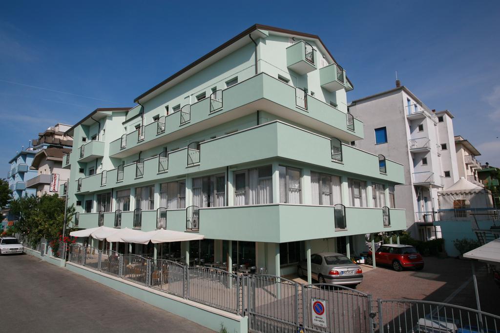 Hotel Letizia Rimini Kültér fotó